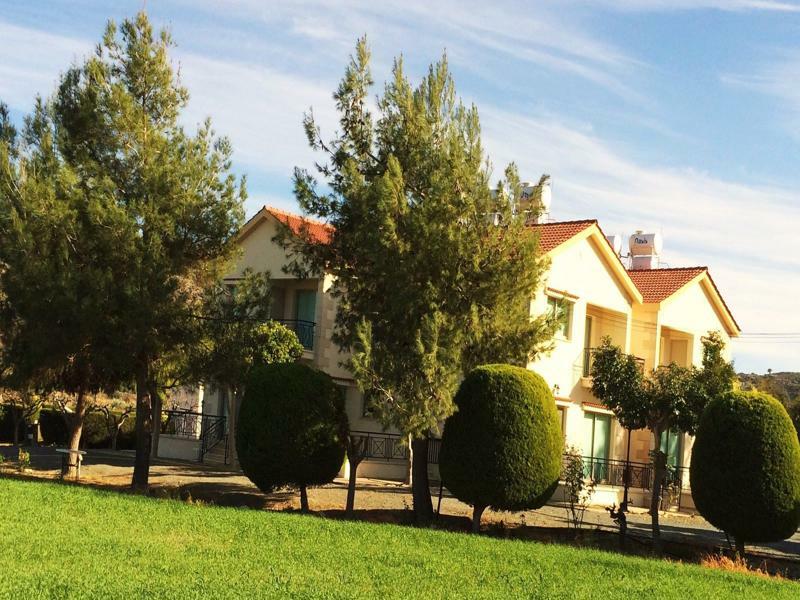Himonas Apartments Pissouri Exterior photo