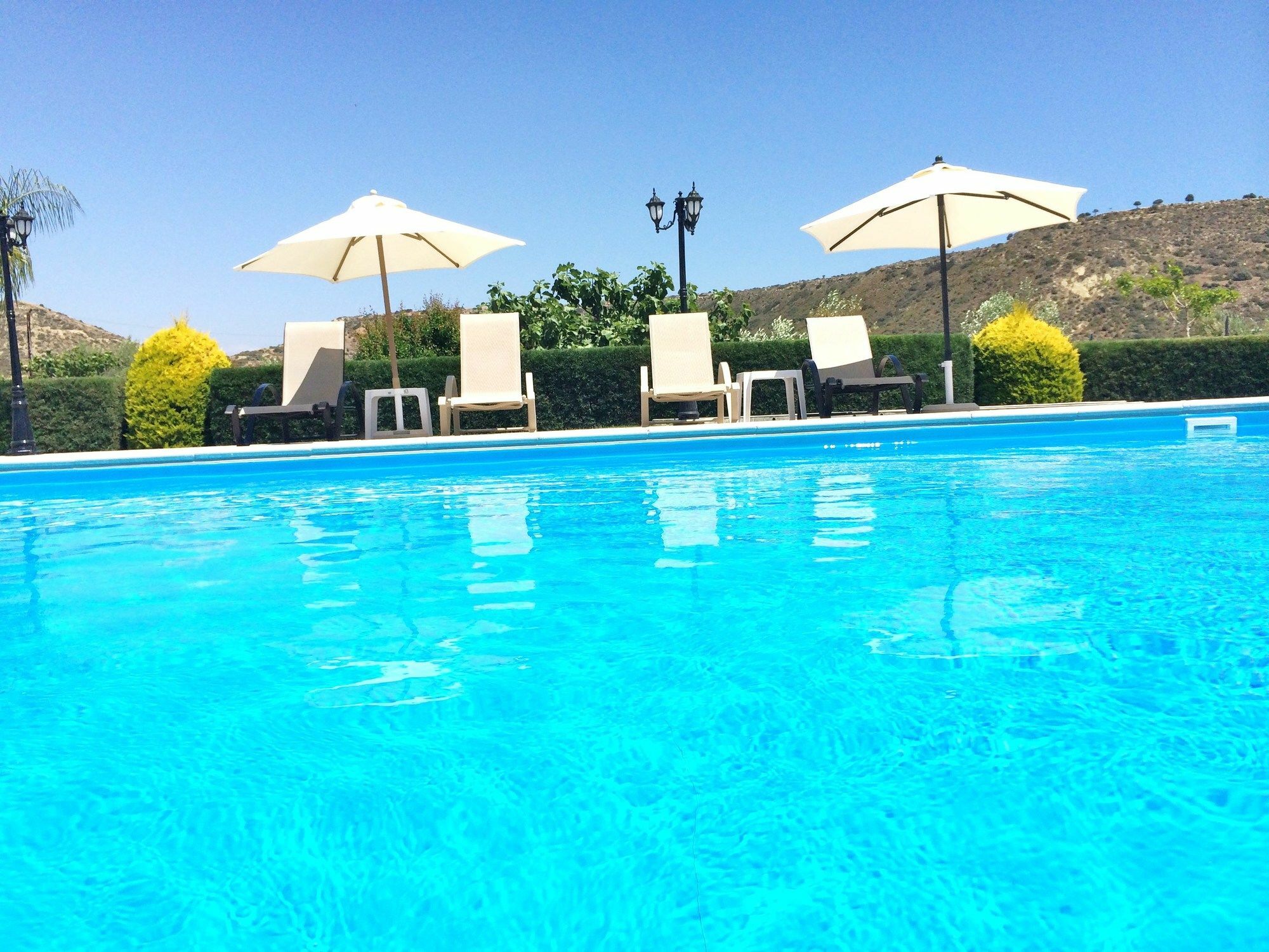 Himonas Apartments Pissouri Exterior photo