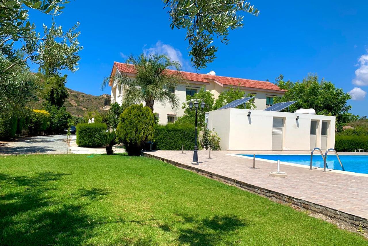 Himonas Apartments Pissouri Exterior photo